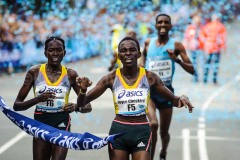 22-09-2013 Dam tot Damloop Amsterdam-Zaandam Nederland Atletiek   Foto: Kees Nouws - Joyce Chepkirui Flomena Chepchirchir Nguse Amlosom